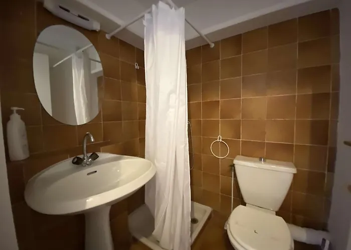 Apartman Avec Piscine, Parking Et Terrasse A - Fr-1-226-420